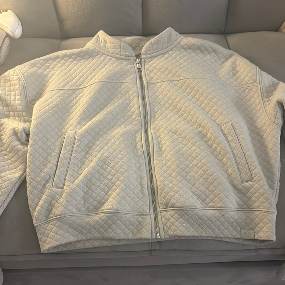 Quilted Zip-Up Jacket in Light Gray